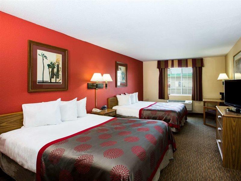 Ramada By Wyndham Sioux Falls Zewnętrze zdjęcie