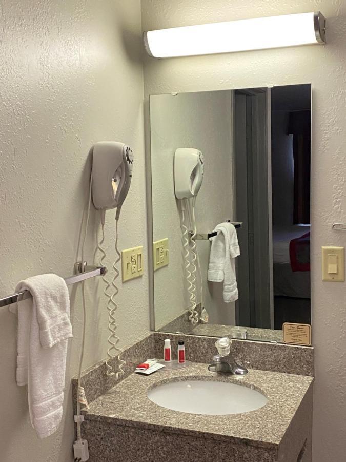 Ramada By Wyndham Sioux Falls Zewnętrze zdjęcie